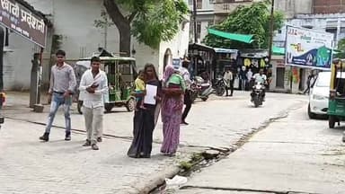 मऊरानीपुर: खुशीपुरा में शराब के नशे में आए दिन पति के द्वारा पत्नी के साथ की जा रही मारपीट से परेशान महिला ने पुलिस से की शिकायत