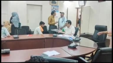 रायसेन: कलेक्ट्रेट के सभाकक्ष में आयोजित जनसुनवाई में नागरिकों की समस्याओं का हुआ निराकरण