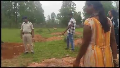 कटकमदाग: उप विकास आयुक्त ने खपरियावां, बेस, कटकमदाग व अडरा पंचायत में संचालित योजनाओं का किया निरीक्षण