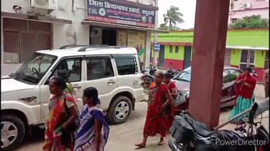 कलुआही: आशा कार्यकर्ता एवं आशा फेस लेटर ने विभिन्न मांगों को लेकर समाहरणालय से सीएस ऑफिस तक किया प्रदर्शन