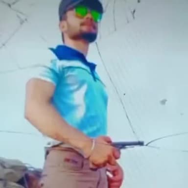 धनौरा: गजरौला के गांव पपसरा खादर के रहने वाले युवक का पिस्टल के साथ फोटो सोशल मीडिया पर वायरल पुलिस जांच में जुटी