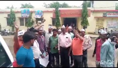 बासोदा: गंजबासौदा में आम आदमी पार्टी के लोगों ने 5 सूत्रीय मांगों को लेकर एसडीएम कार्यालय पहुंचकर SDM को सौंपा ज्ञापन