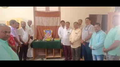 ಶಿರಹಟ್ಟಿ: ಸಮಾಜ ಸುಧಾರಣೆಗೆ ಶಿವಶರಣ ಹಡಪದ ಅಪ್ಪಣ್ಣನವರ ಕೊಡುಗೆ ಅಪಾರ: ನಗರದಲ್ಲಿ ಗ್ರೇಡ್ 2 ತಹಶೀಲ್ದಾರ್ ಭಜಂತ್ರಿ