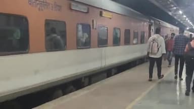 चित्तौड़गढ़: चलती ट्रेन मे महिला यात्री का मोबाइल चुराने वाले आरोपी को चित्तौडग़ढ़ जीआरपी पुलिस ने किया गिरफ्तार।