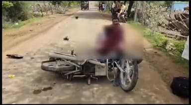 हटा: मड़ियादो क्षेत्र के कलकुआ रोड पर बाइक और ऑटो के बीच हुई टक्कर, 2 घायलों में से एक युवक को सिविल अस्पताल हटा किया गया रेफर