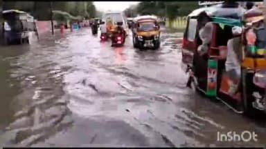 टीकमगढ़: शहर में तेज बारिश के कारण हुआ जलभराव, कलेक्टर बंगले में घुसा पानी