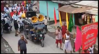 फारबिसगंज: सुल्तान पोखर के शिवमंदिर में पूजा कर फारबिसगंज काँवरिया सेवा समिति का जत्था देवघर टंकेश्वर जलेबिया मोड़ के लिए हुआ रवाना