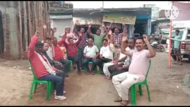 पतरातू: भुरकुंडा के खोपड़ियां बाबा हनुमान मंदिर में छत की ढलाई को लेकर हुई बैठक