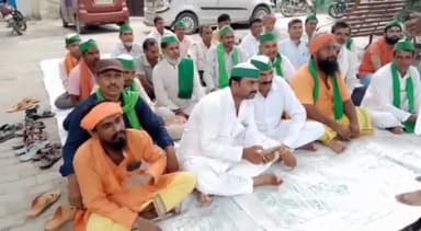 नौगावां सादात: भारतीय किसान यूनियन लोकशक्ति ने विभिन्न मांगों को लेकर तहसील परिसर में दिया धरना, एसडीएम को सौंपा ज्ञापन