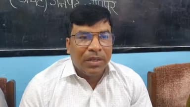 रामपुर: सिविल लाइन क्षेत्र स्थित कार्यालय पर नए बेसिक शिक्षा अधिकारी संजीव कुमार ने की प्रेस कॉन्फ्रेंस