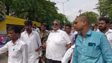 शिक्षक नियुक्ति में डोमिसाइल नीति लागू करने के लिए जाप सुप्रीमो पप्पू यादव के साथ आदि मेहता।