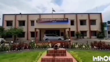 पीथमपुर: ग्राम दिग्ठान से एक आरोपी अवैध हाथ भट्टी कच्ची महुआ शराब के साथ गिरफ्तार, मामला दर्ज