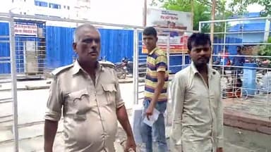 गोपालगंज: शराब के नशे में हंगामा कर रहे युवक को देउरवा से पुलिस ने गिरफ्तार कर मेडिकल जांच कराने के बाद न्यायिक हिरासत में भेजा