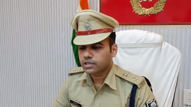 गोपालगंज: जादोपुर पुलिस ने शराब लदी तीन नाव को किया जब्त, कार्रवाई करने वाले पदाधिकारी को किया जाएगा सम्मानित। एसपी ने दी जानकारी