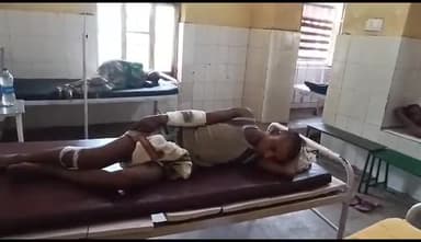 बदायूं: सुल्तानपुर गांव के पास डनलप ने बाइक सवार को टक्कर मारी, बाइक सवार घायल हुआ