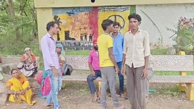 झांसी: सदर बाजार क्षेत्र में ठेकेदार के घर के पास मिला मजदूर का शव, पुलिस ने शव को पोस्टमार्टम के लिए भेजा