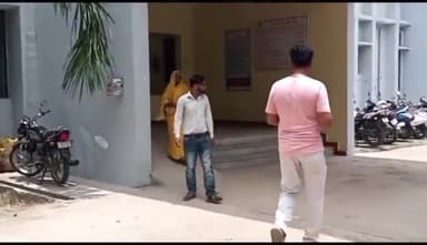 कन्नौज: फर्रुखाबाद रोड निवासी महिला की दुकान पर कब्जा, SP दफ्तर में लगाई गुहार