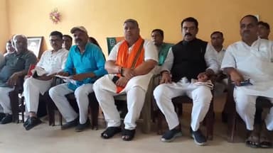 बेगूसराय: भाजपा जिला कार्यालय में नेताओं ने कहा कि अपराध व शिक्षक अभ्यर्थियों पर लाठीचार्ज के खिलाफ भाजपा पटना में करेगी प्रदर्शन