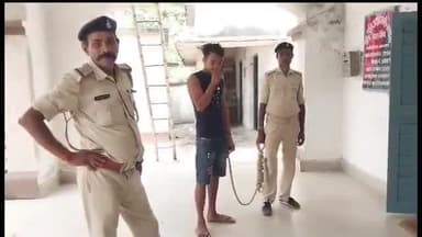 बेतिया: अनुमंडल पुलिस पदाधिकारी ने कार्यालय में की प्रेस वार्ता, 16 वर्षीय नाबालिग की हत्या मामले में मुख्य आरोपी हुआ गिरफ्तार