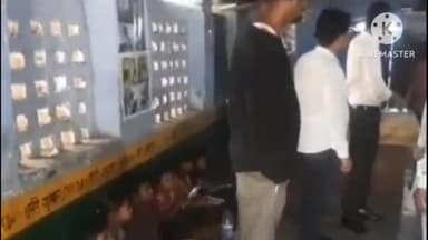 मौदहा: कस्बा केचौधराना विद्यालय में चार और स्कूल शिफ्ट किये गये जिलाबेसिक शिक्षा अधिकारी ने जाना स्कूल भवनों व शिक्षा का हाल