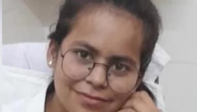 इटावा: जसवंत नगर में बीकॉम की छात्रा ने फांसी लगाकर की खुदकुशी पोस्टमार्टम करा जांच में जुटी पुलिस