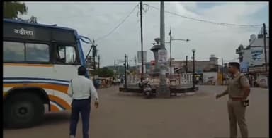 पन्ना: जिले में यातायात थाना पुलिस ने चलाया वाहन चेकिंग अभियान, 28 लोगों के काटे चालान