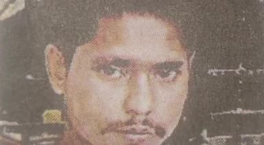 नौगावां सादात: बादशाहपुर के सामने अज्ञात वाहन की टक्कर से बाइक सवार कबाड़ खरीदने वाले युवक की हुई मौत