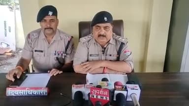 किच्छा #प्रतिबंधित #मास में फरार चल रहे आरोपी को #पुलभट्टा #पुलिस ने किया #गिरफ्तार #सीओ ओम प्रकाश शर्मा ने किया खुलासा।