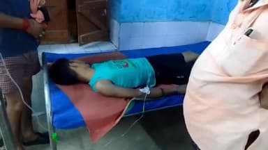 पालीगंज: इंदिरा नगर मोहल्ले में बिजली के तार की चपेट में आने से 17 वर्षीय किशोर हुआ जख्मी, पीएचसी में इलाज जारी