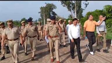 धनौरा: बगद नदी पुलिया व हाईवे का निरीक्षण करने पहुंचे डीएम-एसपी, कांवड़ियों को लेकर दिए निर्देश