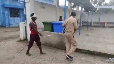 अररिया: बिस्टोरिया से शराब पीकर अपने परिवार के लोगो के साथ मारपीट करने के आरोप मे एक वयक्ति को पुलिस ने किया गिरफ्तार