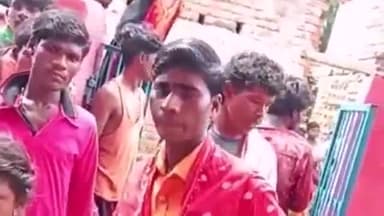 बेन: महादलित टोला प्राथमिक विद्यालय आजाद नगर में छात्रों से विद्यालय की सफाई कराने का ग्रामीणों ने किया विरोध