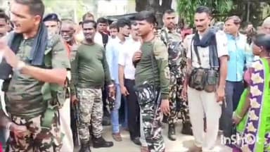 जमुई: जमुई कोर्ट के मुख्य द्वार के पास मुफ्त जामुन नहीं देने पर पुलिस कर्मी ने जामुन से भरा टोकरी फेंका, आक्रोशित हुए लोग