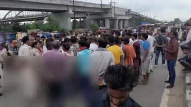 बेगूसराय: लोहिया नगर रेलवे   झुग्गी झोपड़ी निवासी कन्हैया पासवान की मौत  सड़क पार करने के दौरान ट्रक की चपेट में आने से हो गई है