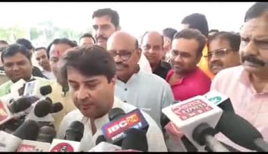 ग्वालियर गिर्द: केंद्रीय मंत्री सिंधिया ने प्रियंका गांधी के प्रस्तावित दौरे को लेकर कहा- अतिथियों का स्वागत करना अंचल की परंपरा