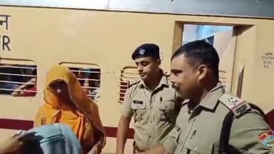 हरिद्वार: महिला यात्री का नीलकंठ में गुम हुआ बैग जीआरपी पुलिस ने हरिद्वार रेलवे स्टेशन पर लौटाया
