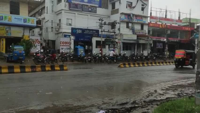 जहानाबाद: #Jehanabad: रिमझिम बारिश से शहर का मौसम हुआ सुहाना, आम लोगों को गर्मी से मिली राहत 
#Monsoon #Rain #जहानाबाद #dwsamachar