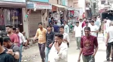 मेड़ता: सर्व समाज के लोगों ने सड़कों पर उतरकर किया विरोध प्रदर्शन, नगरपालिका के सामने दिया धरना