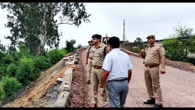 धनौरा: गजरौला नेशनल हाईवे का निरीक्षण करने पहुंचे अमरोहा के एसपी आदित्य लहंगे कावड़ियों की सुरक्षा को लेकर दिए सख्त निर्देश