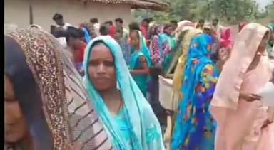 सरई: वार्ड क्रमांक 32 में नारी सम्मान योजना के तहत कांग्रेसियों ने महिलाओं का कराया पंजीयन