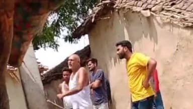 त्योंथर: गनतीरा में  हुये अमानवीय कृत्य का पीड़ित आया मीडिया के सामने सुनाइए अपनी आपबीती।