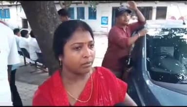 इचाक: बोंगा में हुई चाकूबाजी की घटना के मुख्य अभियुक्त की गिरफ्तारी ना होने पर लोगों ने किया थाने का घेराव