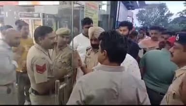 पंचकूला: एक्साइज विभाग की टीम ने निर्धारित से कम रेट पर शराब बेचने के मामले में सेक्टर 14 और 15 के शराब ठेका को किया सील