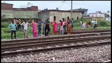 धनौरा: गजरौला के मोहल्ला अतरपुरा में ट्रेन की चपेट में आने से युवक की हुई मौत, पुलिस ने शव को कब्जे में लिया