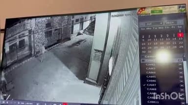 कानपुर: चकेरी में दो गुटों में पथराव और फायरिंग,CCTV में कैद हुई घटना,मुकदमा दर्ज कर पुलिस जांच में जुटी