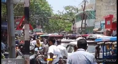 कहरा: गंगजला चौक पर लगी भीषण जाम, अन्य वाहन चालक सहित आम राहगीर जाम से घंटों रहे परेशान