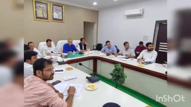 आगरा: सर्किट हाउस में विधान परिषद की याचिका समिति द्वारा जनपद आगरा की 11  तथा जनपद मथुरा की 7 याचिकाओं का किया निस्तारण।