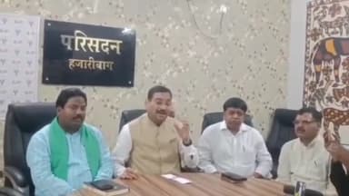 हज़ारीबाग: विधानसभा के कार्यकर्ताओं के साथ बूथ,शक्ति केन्द्र,पन्ना कमेटी को शशक्त बनाने को लेकर अटल सेवा केंद्र में बैठक संपन्न