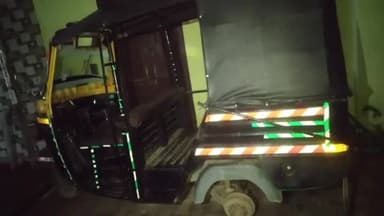 हिसार: मस्त नाथ कॉलोनी से ऑटो के टायर व बैटरी चोरी, घटना सीसीटीवी में कैद व पुलिस ने किया मामला दर्ज