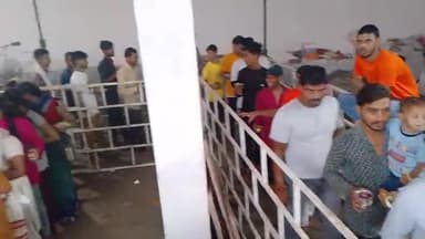 राजेश्वर महादेव मंदिर में भक्तो का भव्य नजारा इस्सी यह तो ज्ञात है कि महादेव के कितने भक्त हैं सुबह से 5 लाख भक्त दर्शन